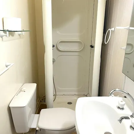 Cosy à Néris-les-bains - 30 M² - Parking *