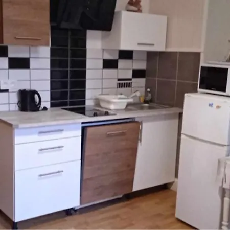 Cosy à Néris-les-bains - 30 M² - Parking Appartamento Néris-les-Bains